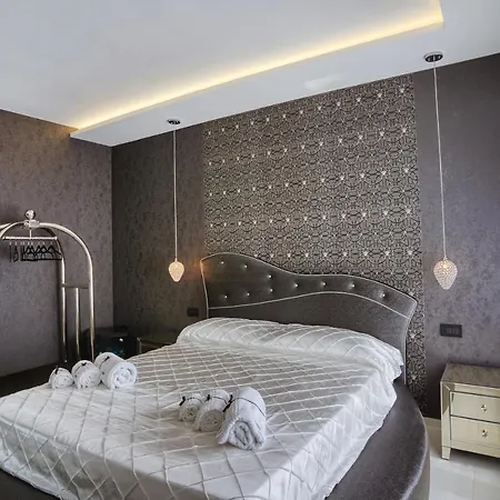 Distinto Suite & Rooms Lecce Exterior foto