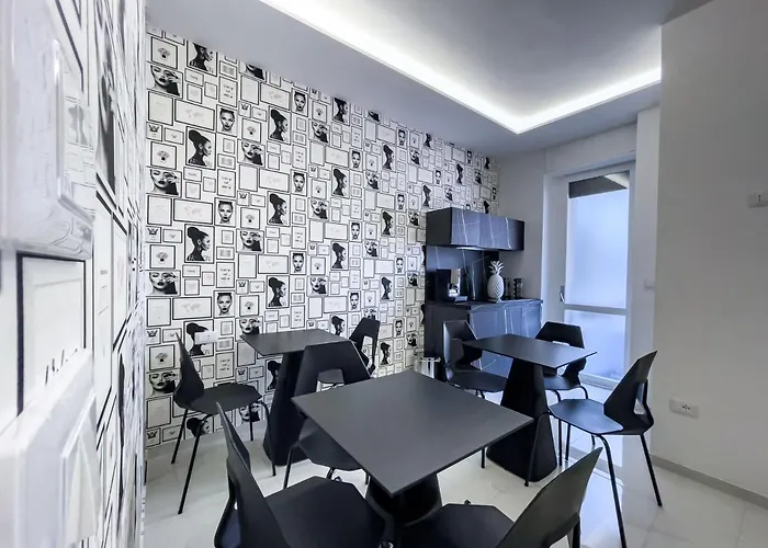Distinto Suite & Rooms
